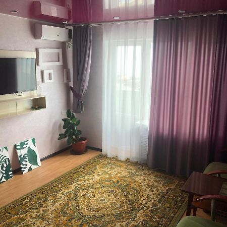 Apartamenty S Prekrasnym Vidom Na More V Actau 악타우 외부 사진